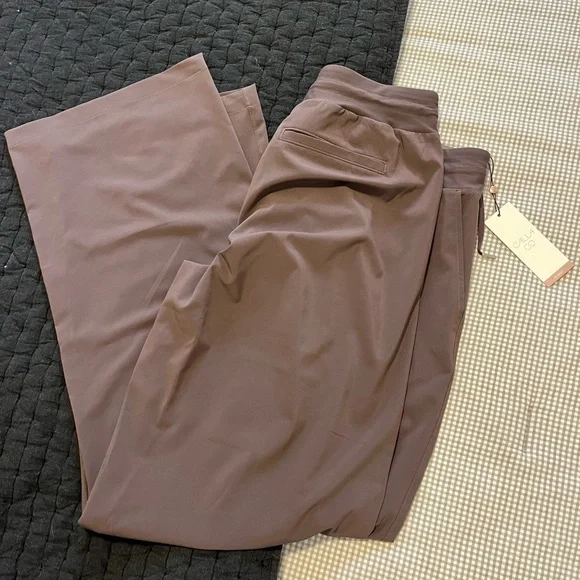 CALIA TrueLight Wide Leg Trouser - Picture 5 of 5